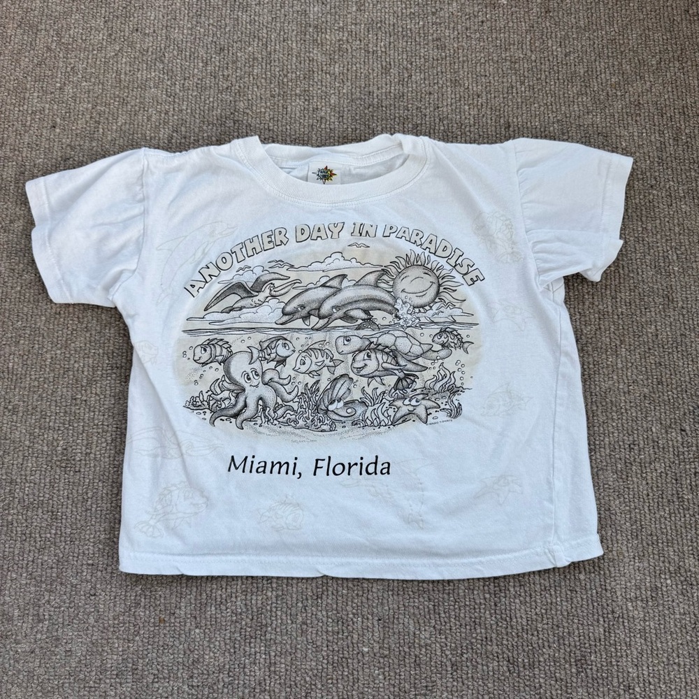 Magic T-shirt | UV colour-changing tee